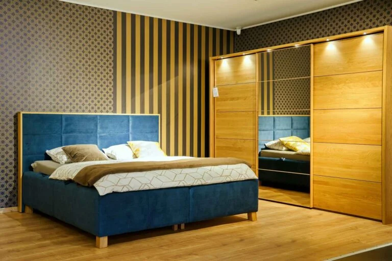 how to arrange bedroom furniture