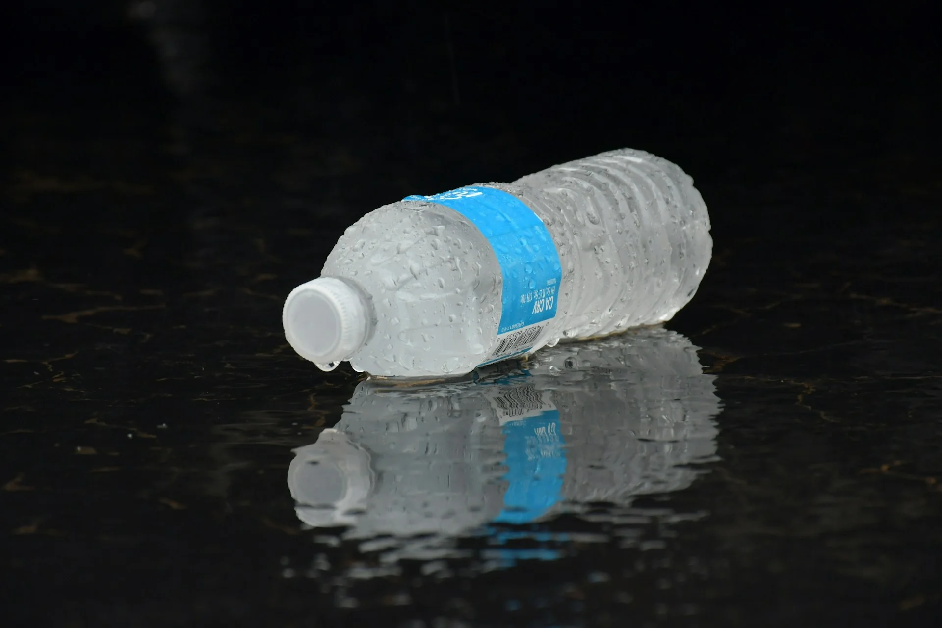 How Many Water Bottles Is 64 oz