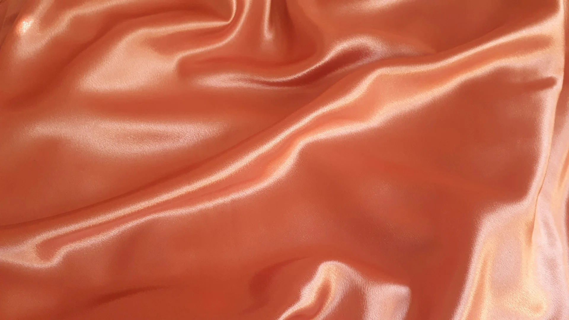 Difference between polyester and microfiber
